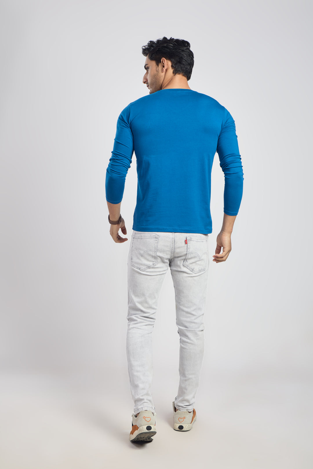 V Neck 4 Way Lycra Fabric